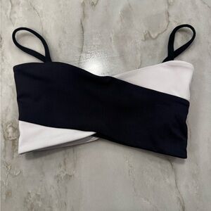 Tiger Friday Black and White Strappy Crop Top … CXL